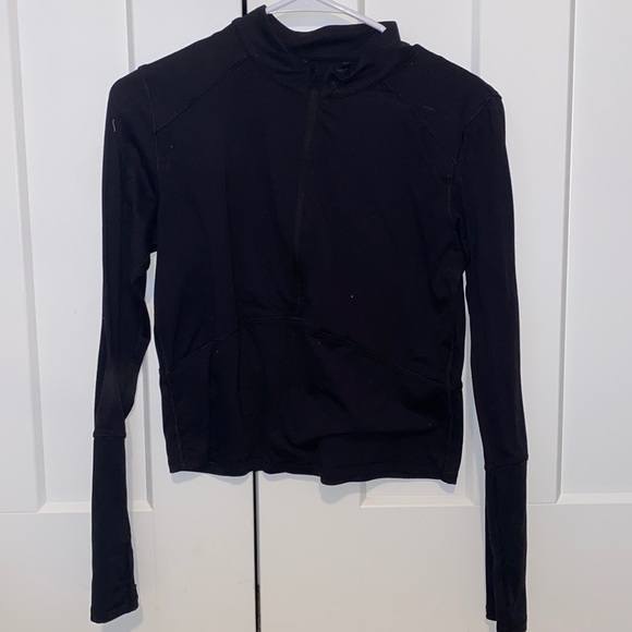 Tops - Black 3/4 cropped zip up